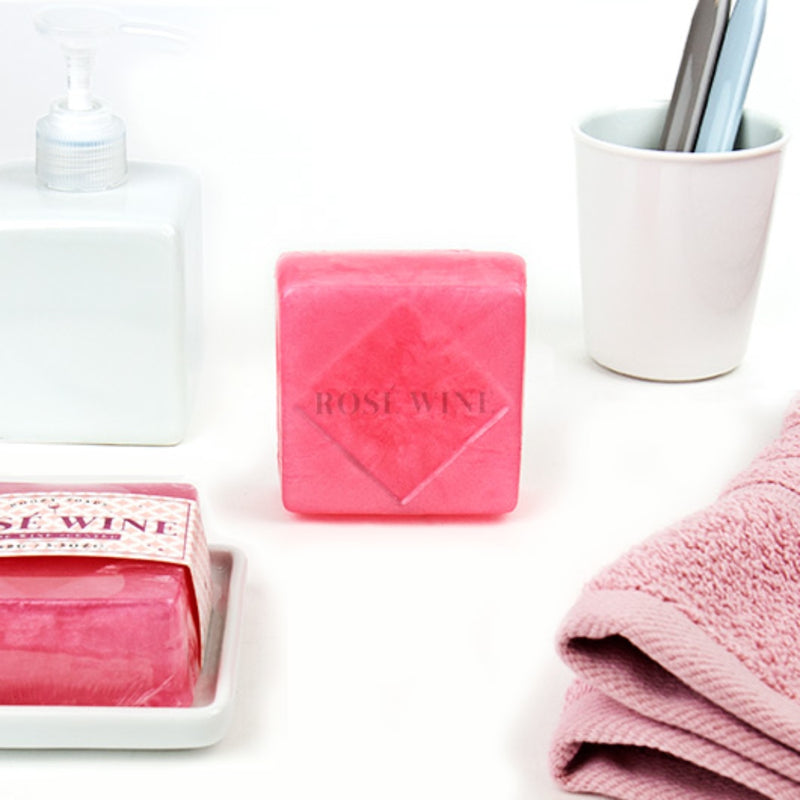 Load image into Gallery viewer, Gift Republic Rose Wine Boozy Soap
